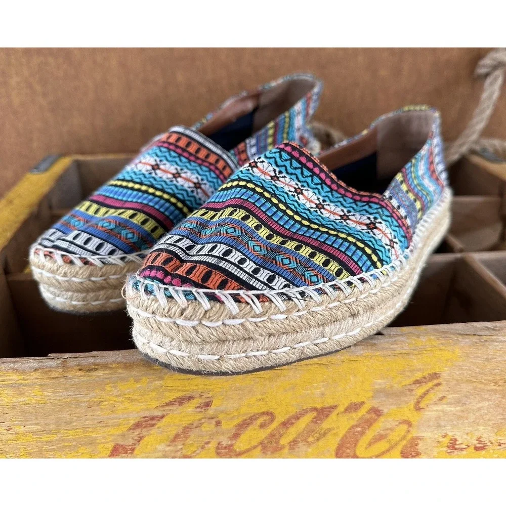Arezzo Espadrilles Shoes Flats Size 9 Women's Multicolor Colorful Aztec
